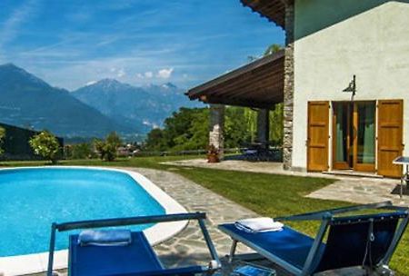 Villa Betulla con piscina privata sul lago di Como Colico Esterno foto